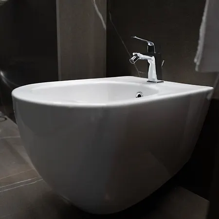 Vs Luxury With * Bari